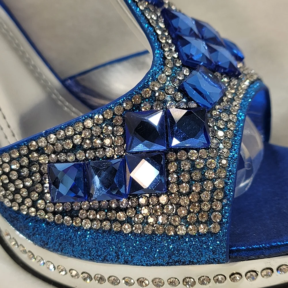 NWOT Elegant Blue and Silver Heels - Picture 5 of 11